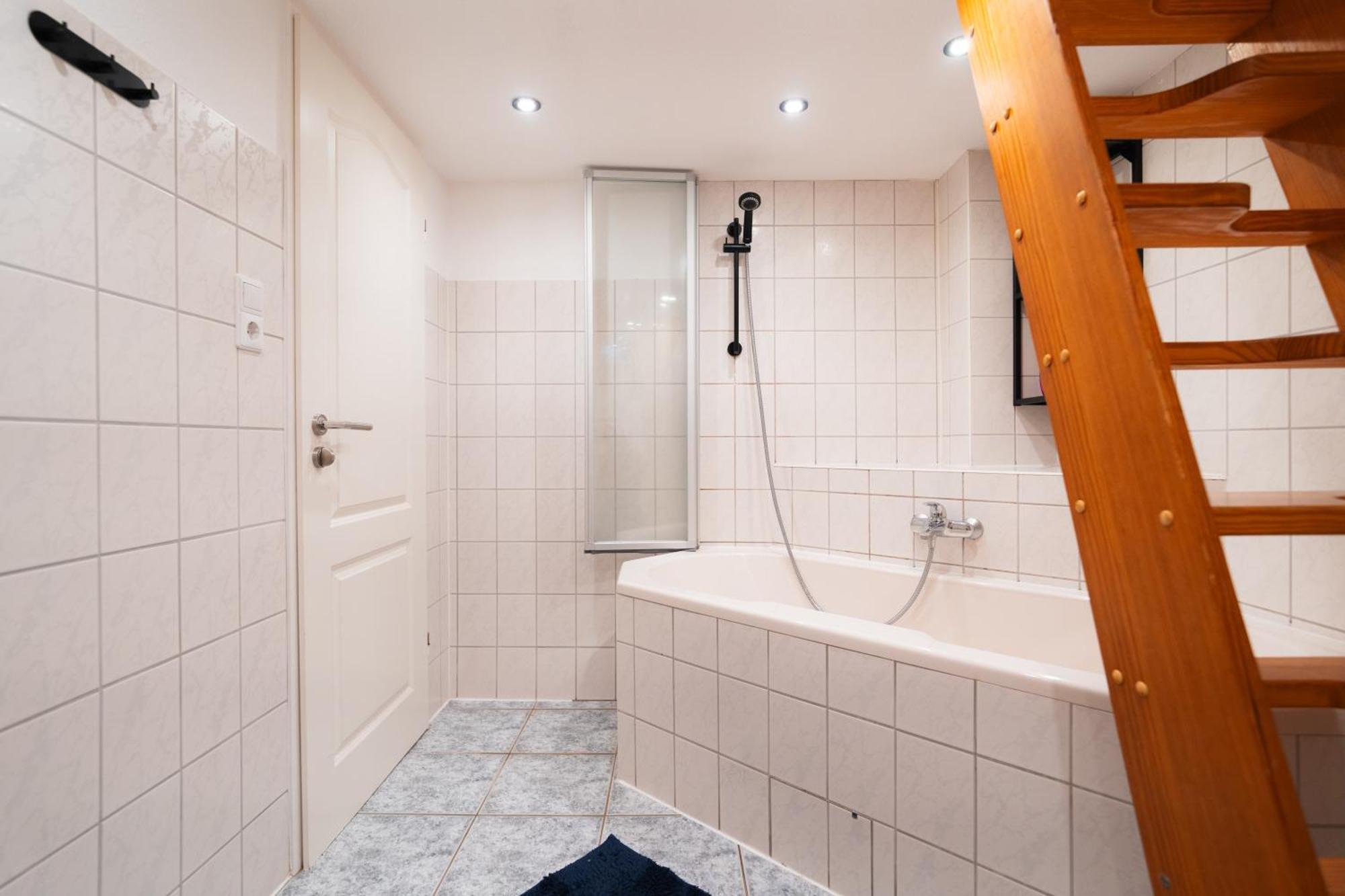 Adventure Apartment - Hochebene, Terrasse & Top Lage Bremerhaven Dış mekan fotoğraf